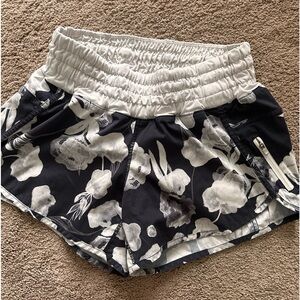 Lululemon Shorts - Size 8